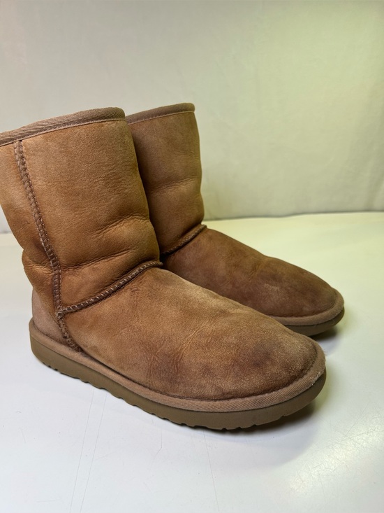 UGG Shoes - UGG Classic Short II Boots - Chestnut Brown Suede Shearling - Women's Size 7